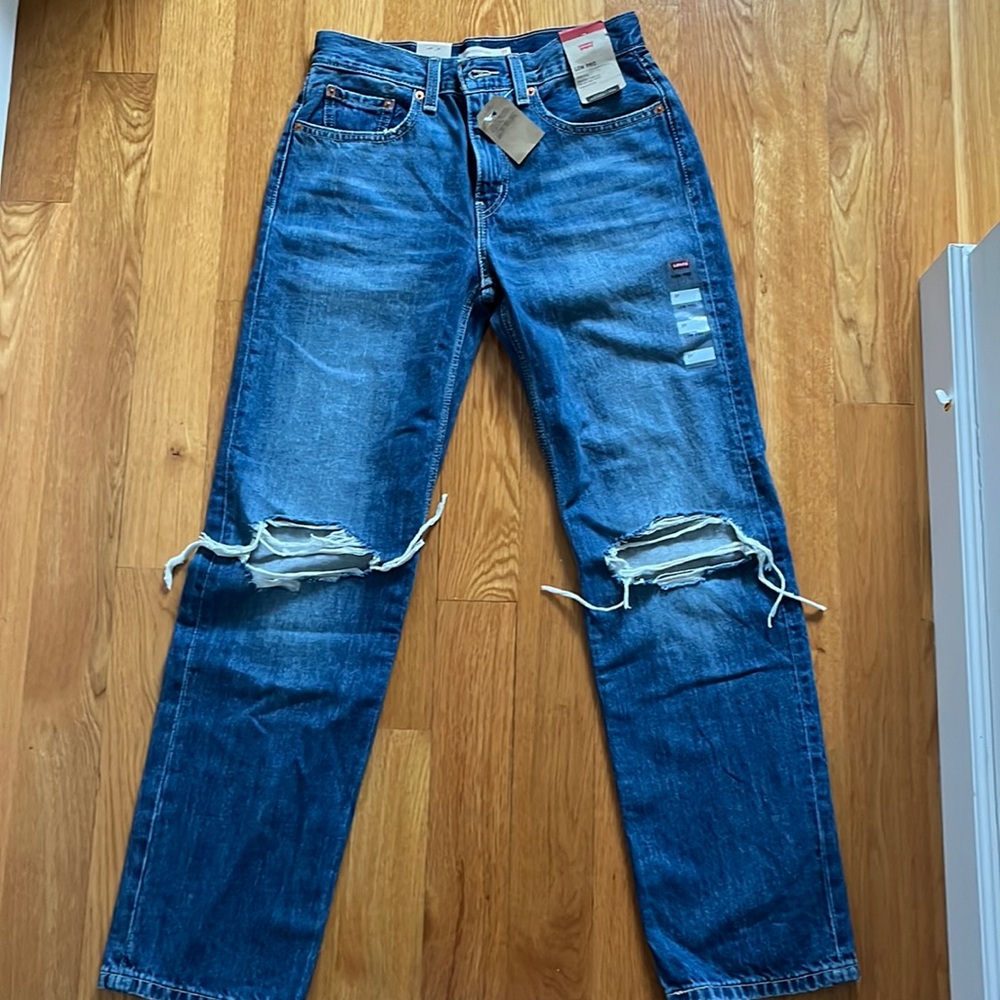 Levis low pro mid rise straight leg Jean brand new with tags